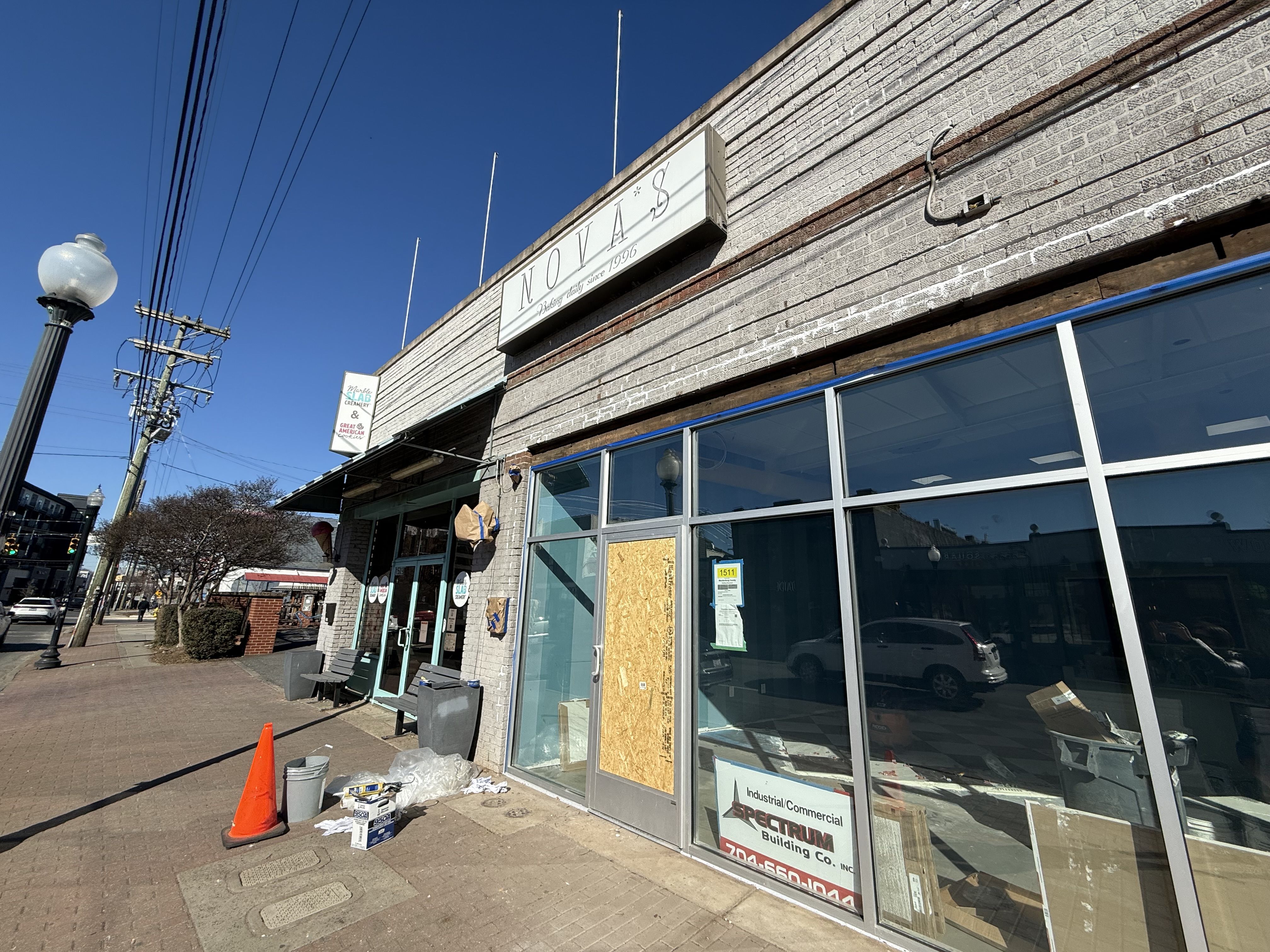 The seatless cafe is taking over the Nova's Bakery space, which said goodbye, after a 24-year run, in late 2020. Photo: McKenzie Rankin/Axios