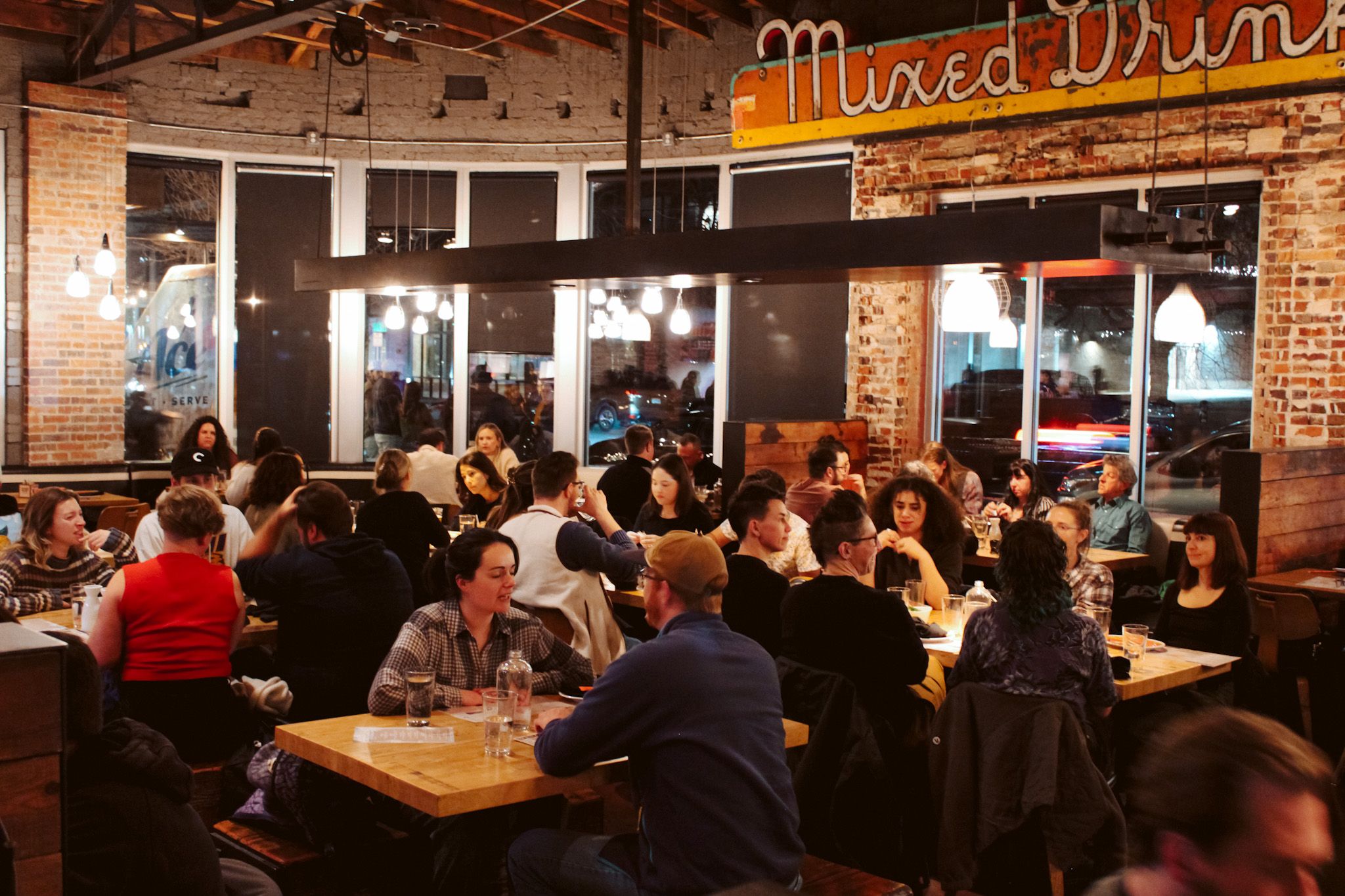 axios.com - Esteban L. Hernandez - Denver's food service renaissance
