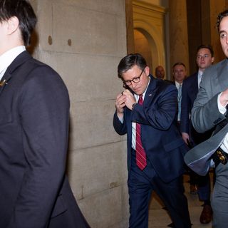 GOP revolt opens up lane for votes on challenging Trump tariffs