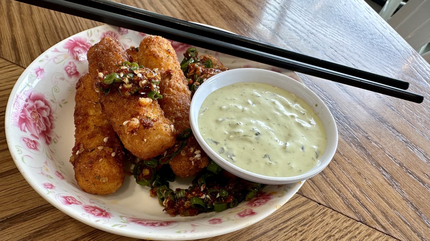 1 bite to go: MAKfam mozz sticks - Axios Denver