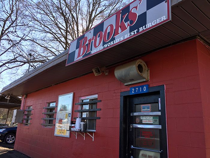brooks-sandwich-shop-outside-door-charlotte