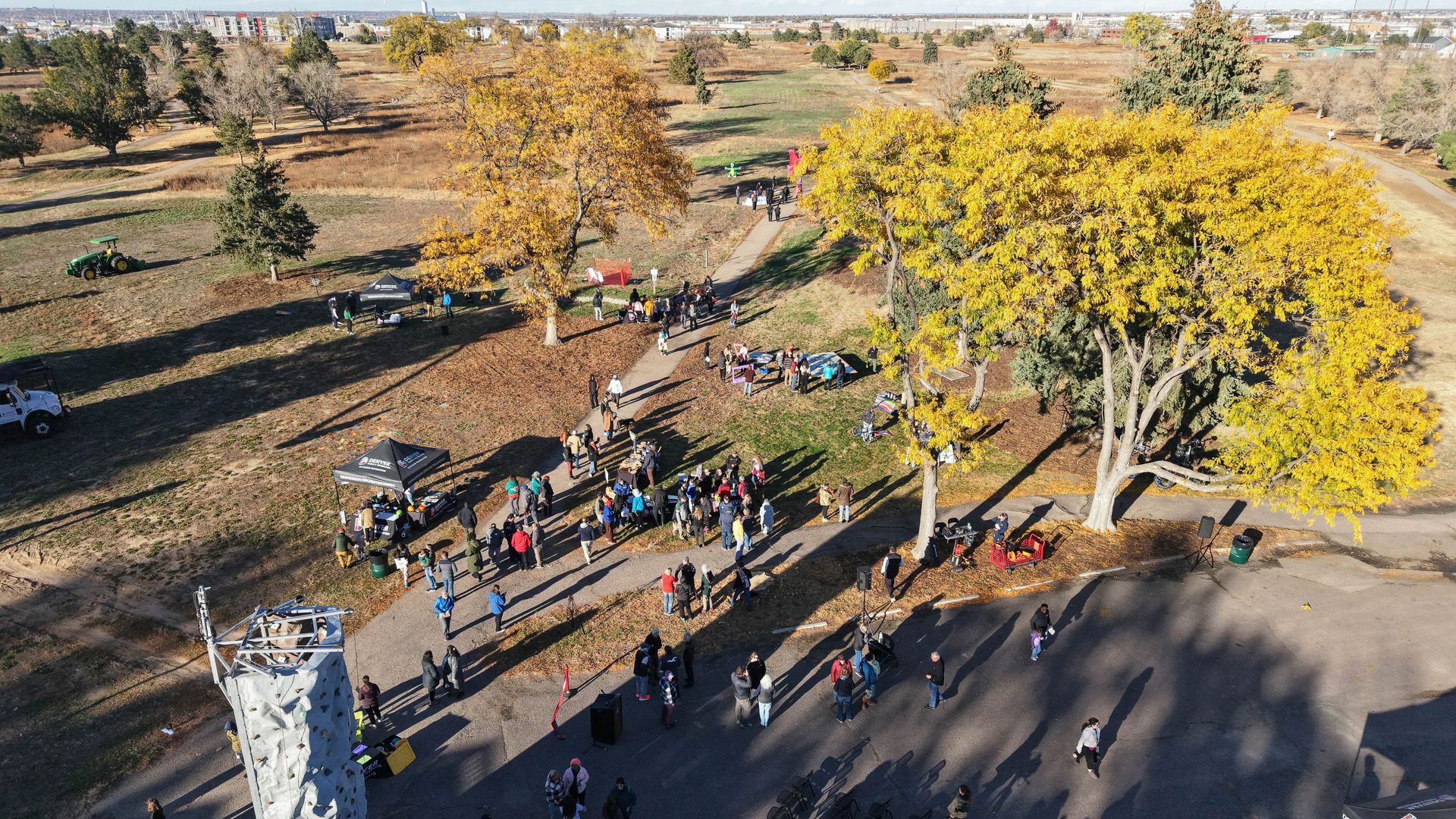 An aerial photo of people at a park.