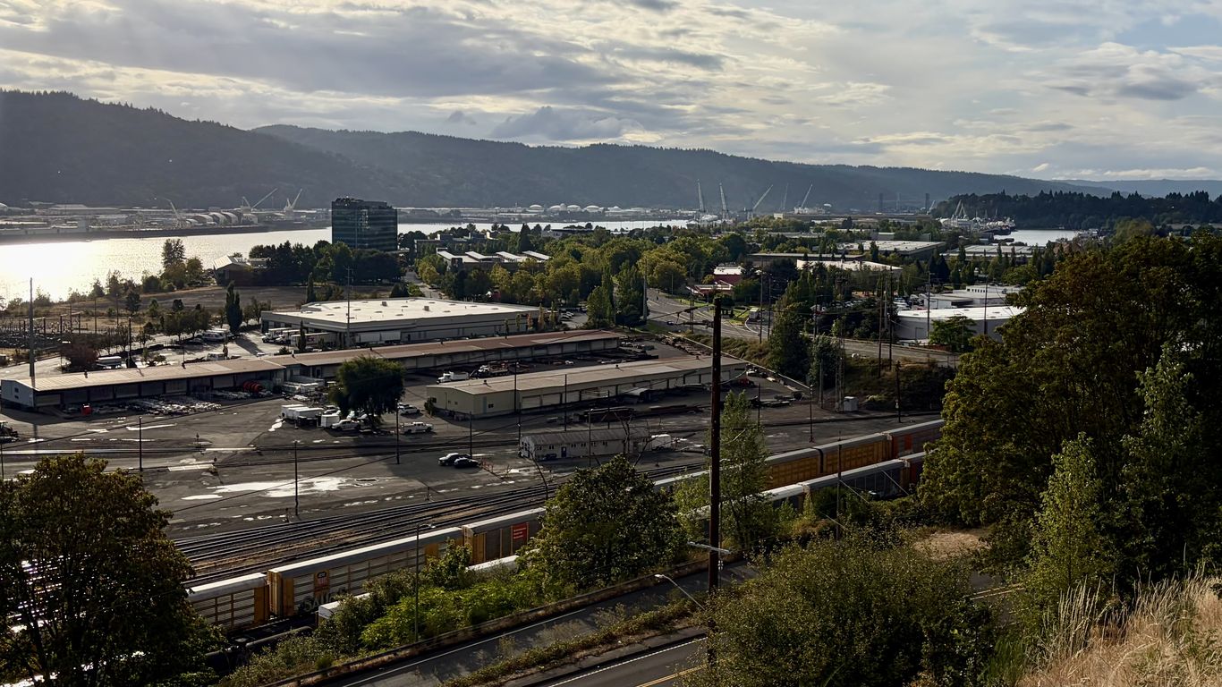 Swan Island businesses brace for I-5 closure