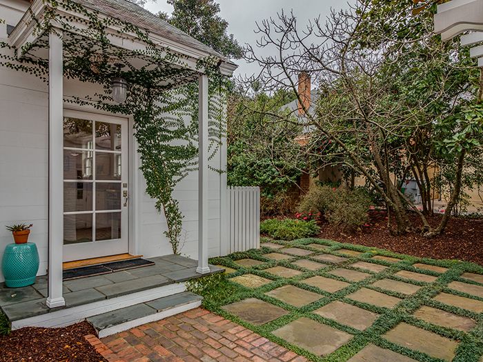 3021 Belvedere Ave side