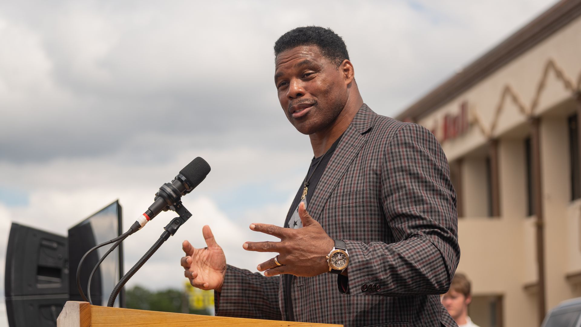 U.S. Republican Senate candidate for Georgia, Herschel Walker speaks at a campaign event on September 9, 2022
