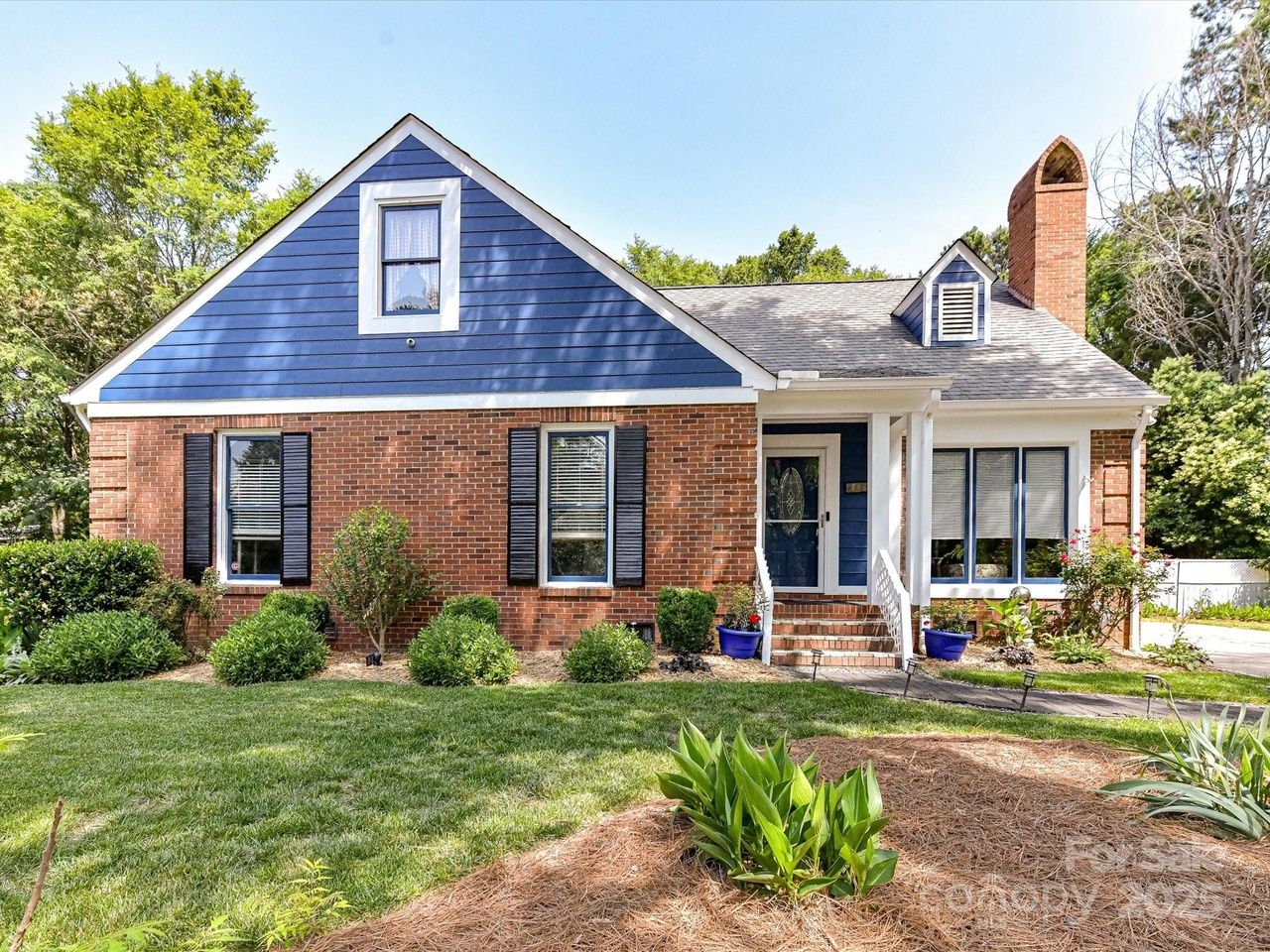 house for sale in charlotte with a pool