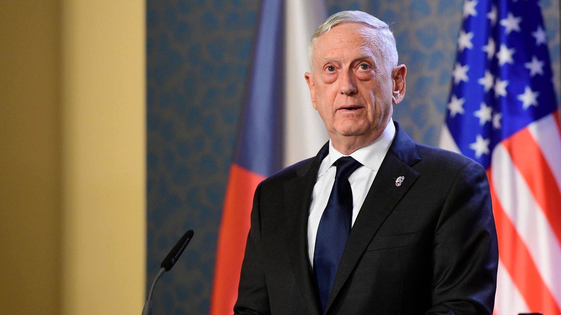 Mattis speaks to a crowd. 