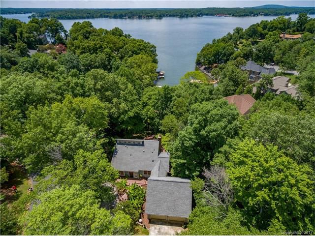 lakefront-home-for-sale