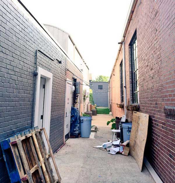 Historical-South-End-Alley-craft-drinks