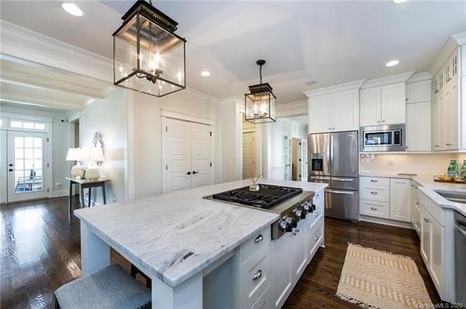 2627 IDLEWOOD CIRCLE kitchen