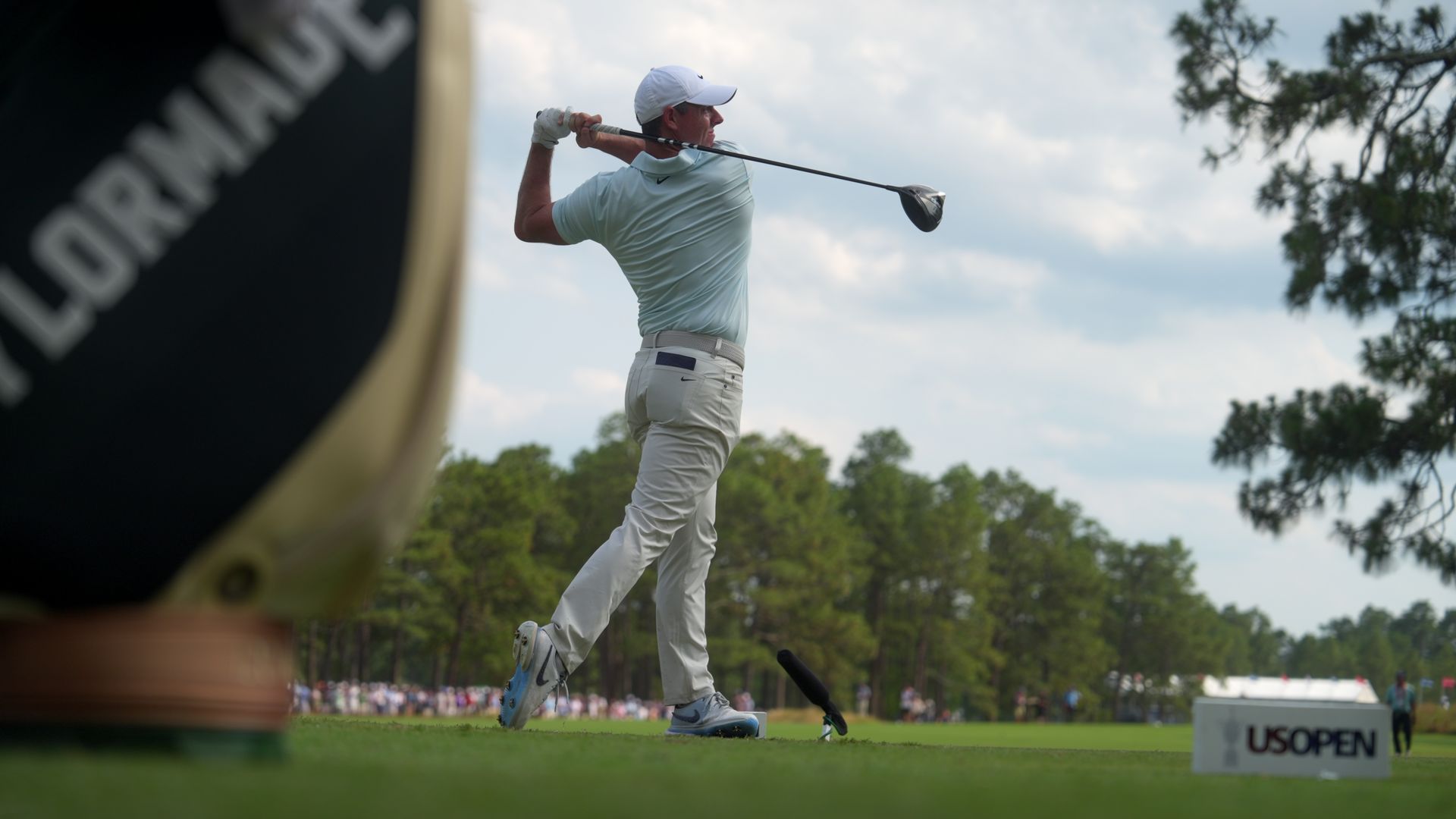 Golfer in the Netflix series "Full Swing"