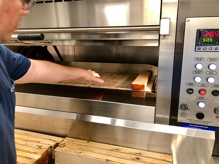 oven-poppy's-bagels-south-end