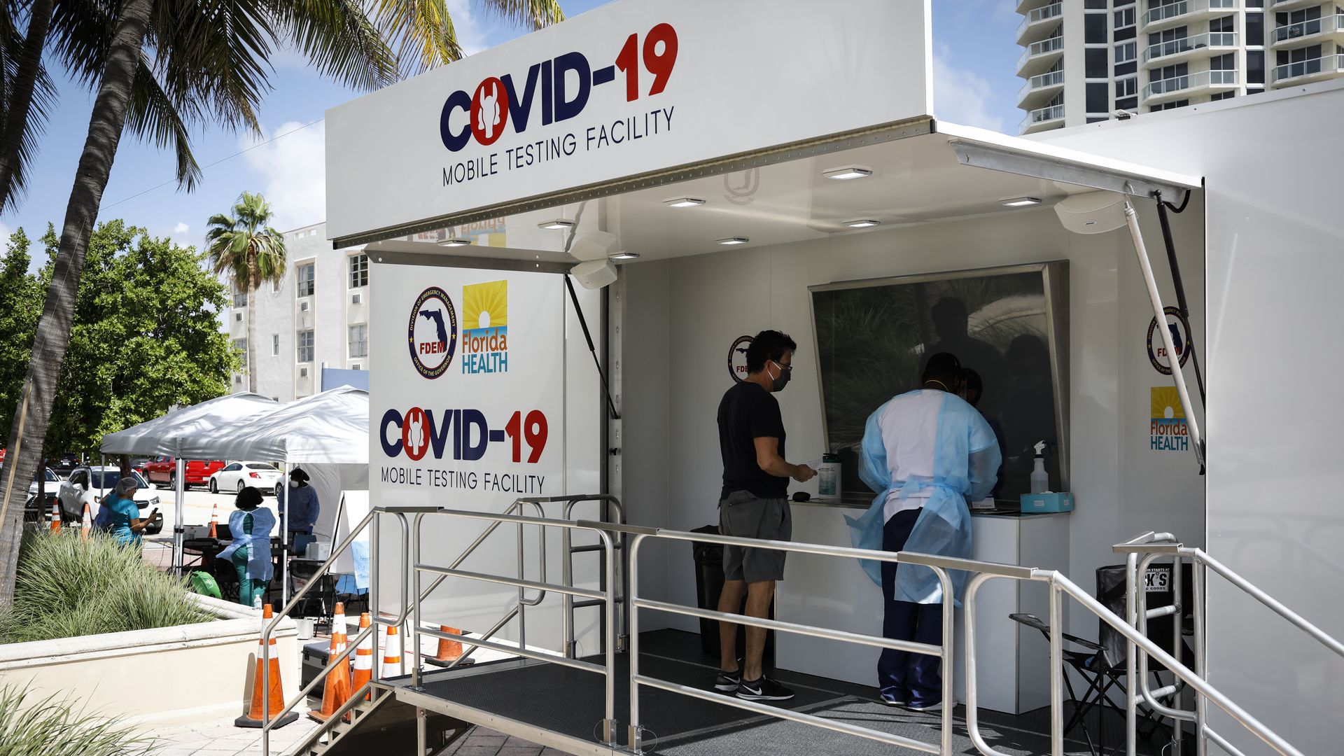 General view of a mobile COVID-19 testing facility, in Miami Beach