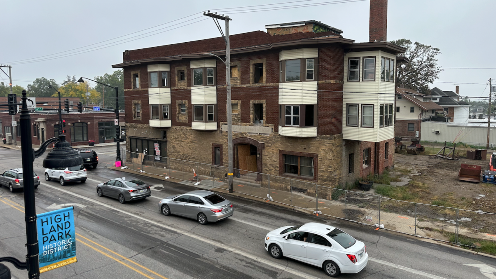 A photo of Highland Apartments.