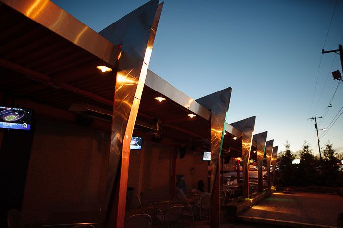 outside-park-lanes-montford