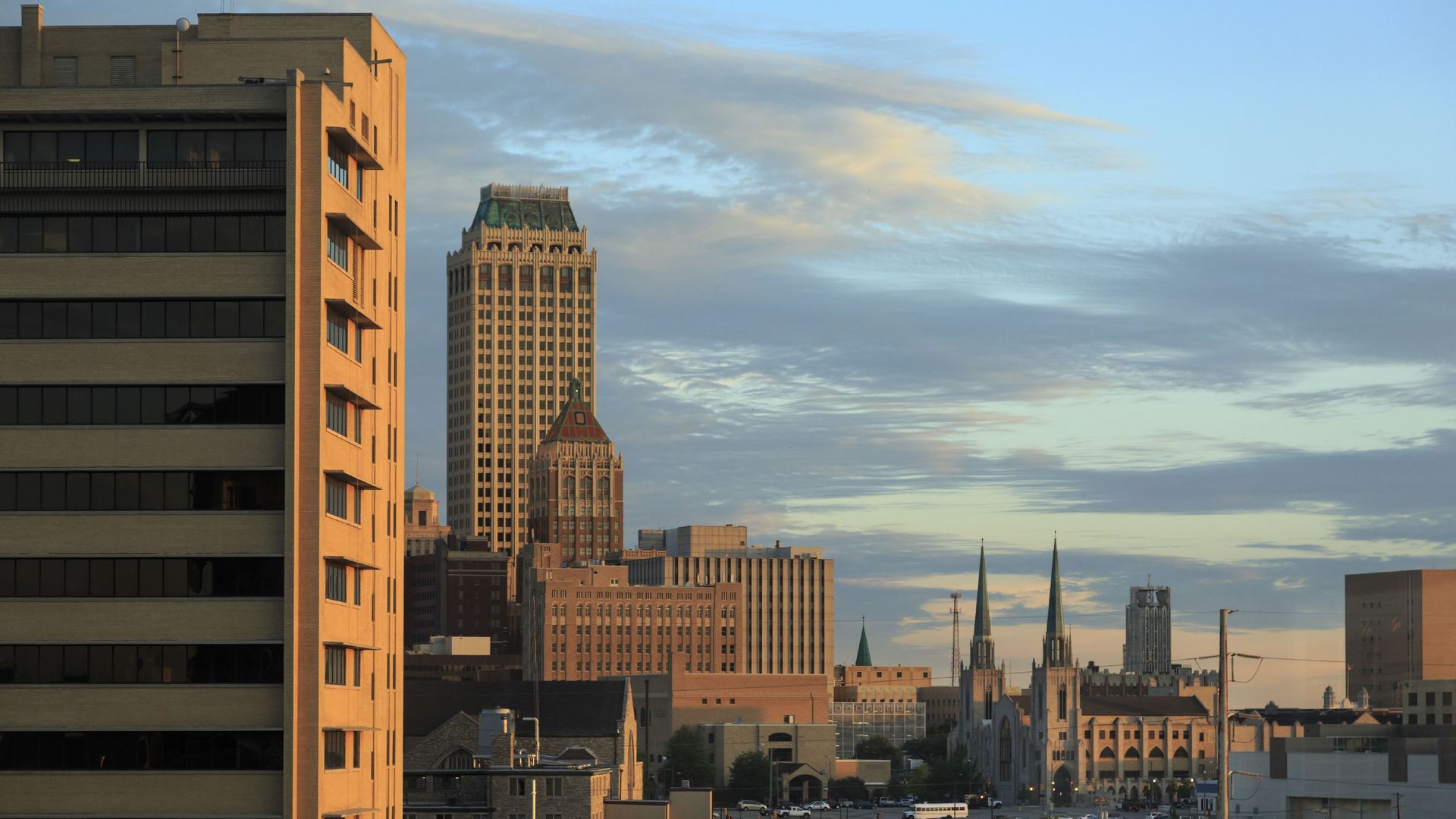 Photo of Tulsa skyline
