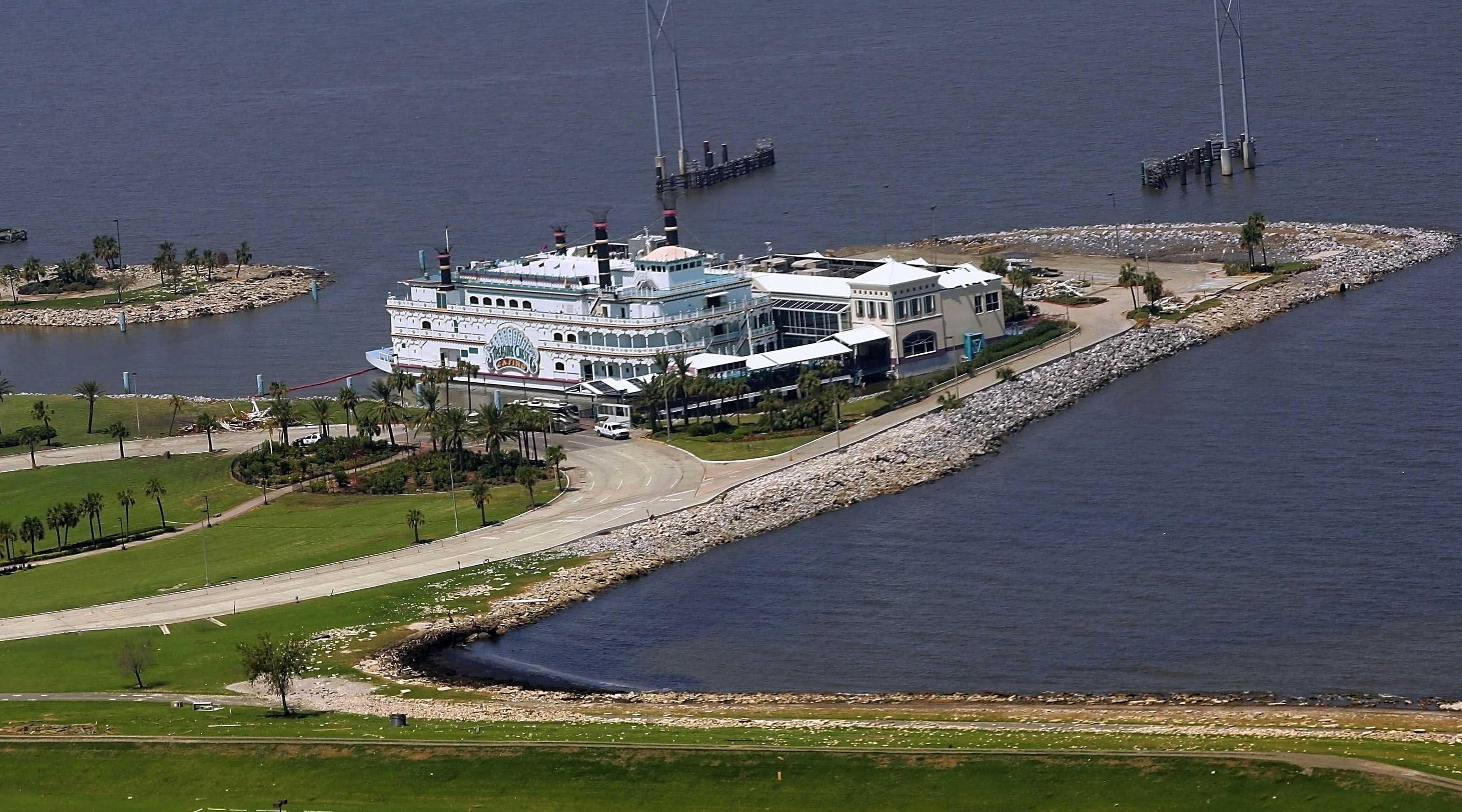 Treasure Chest to hire 300 people for new landbased casino in