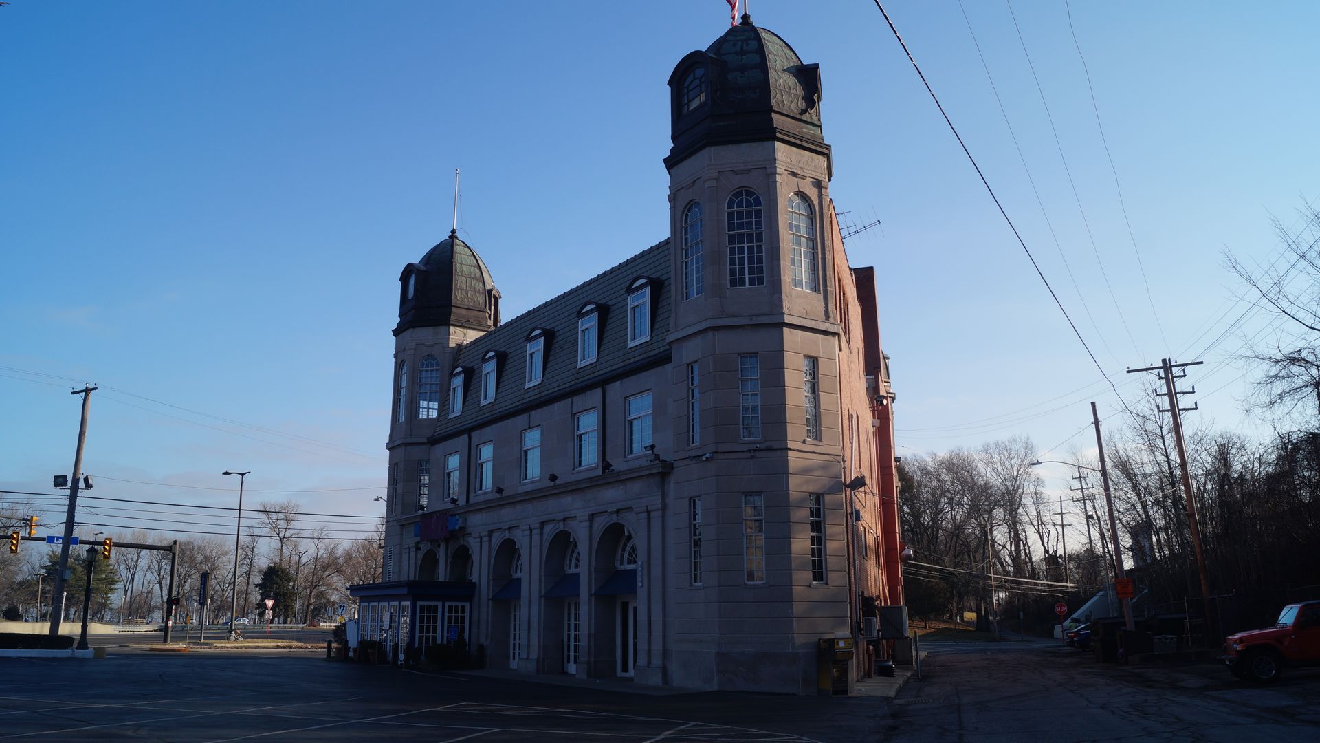 A stone restaurant building (Don's Lighthouse Grille) in Cleveland