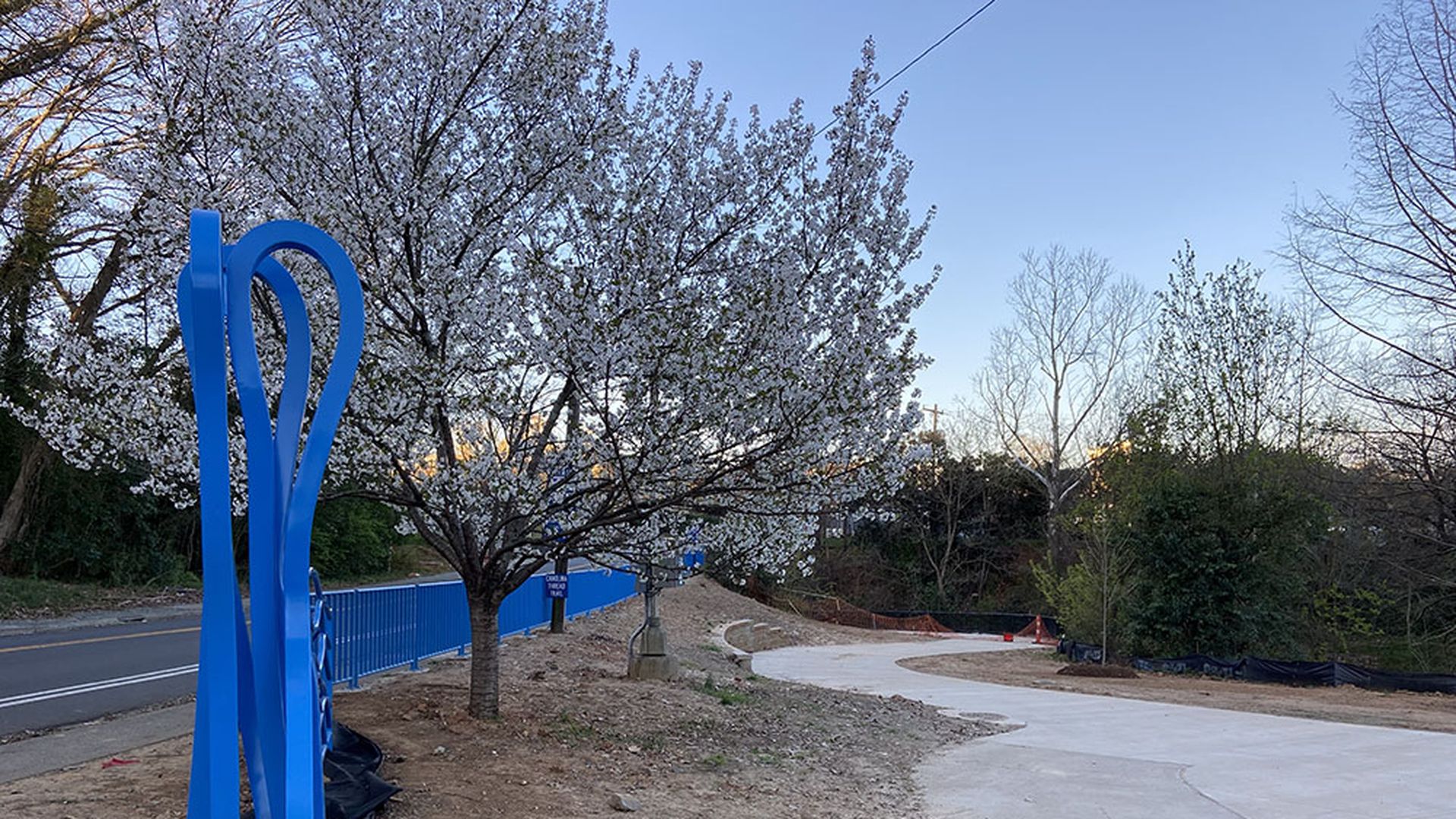 Artists Laurel Holtzapple and Shaun Cassidy created "Rivulet." The sculpture sits Westfield and Brandywine meet. Photo: Ashley Mahoney/Axios