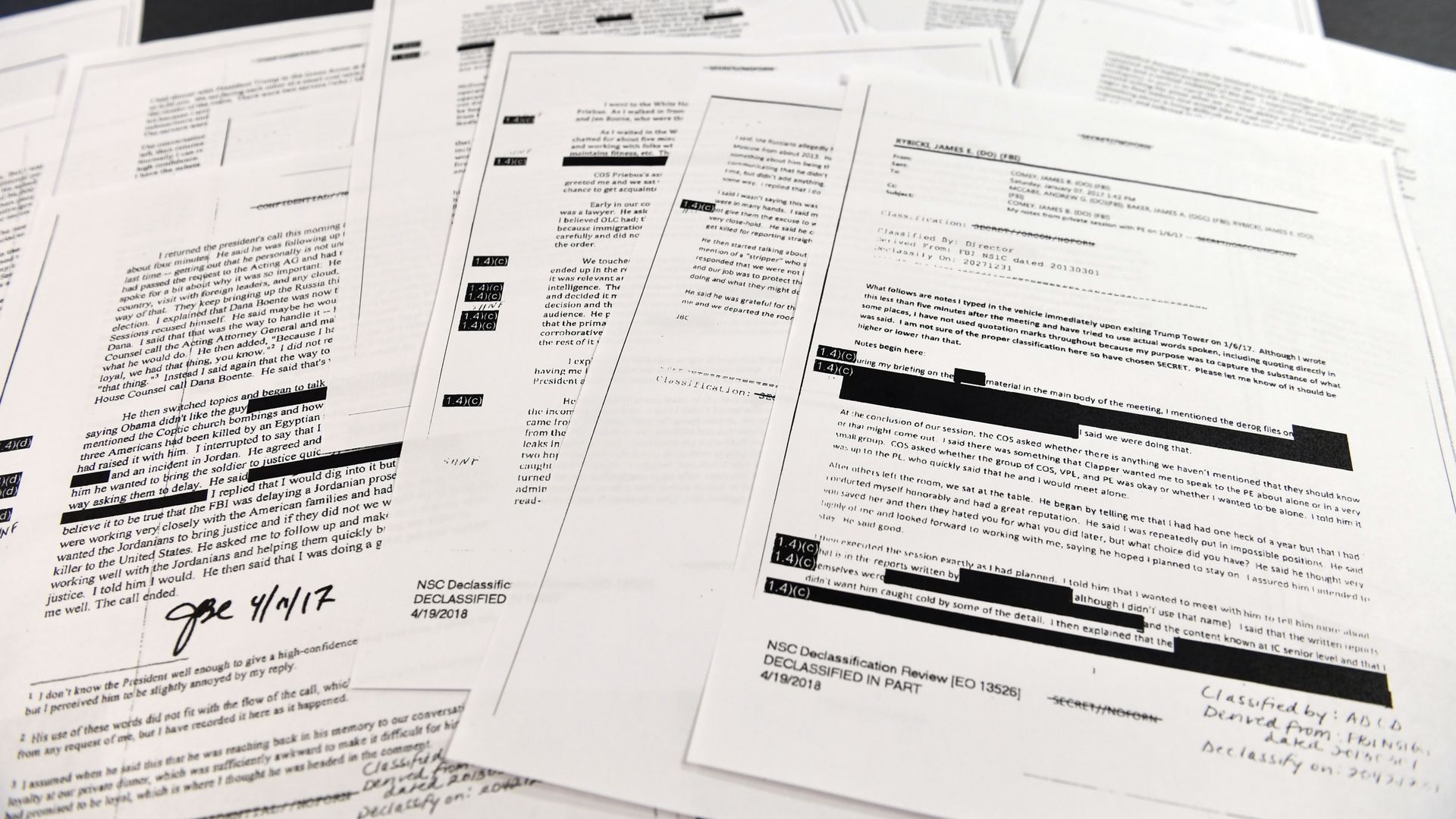 Piles of the Comey memos 