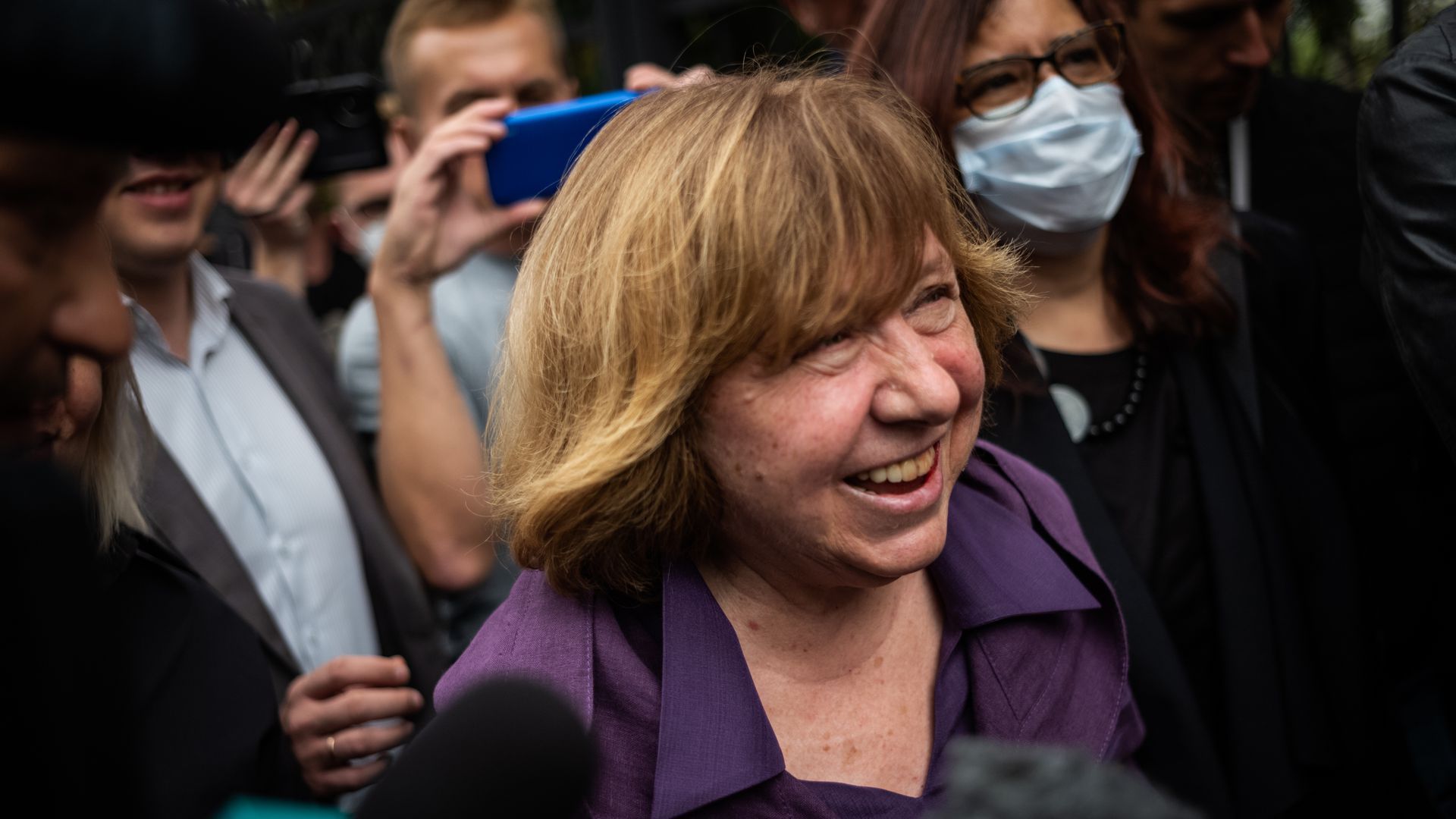 Svetlana Alexievich arrives for questioning by investigators on Aug. 26.