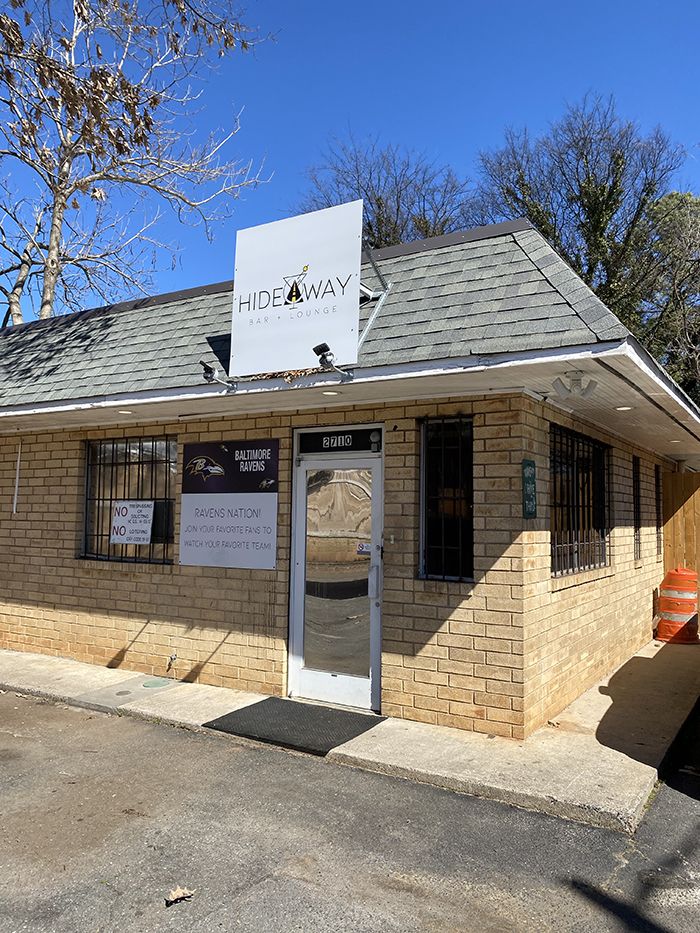 Hideaway patio, Lulu's, bar, Charlotte, west Charlotte, Jay and Miketa