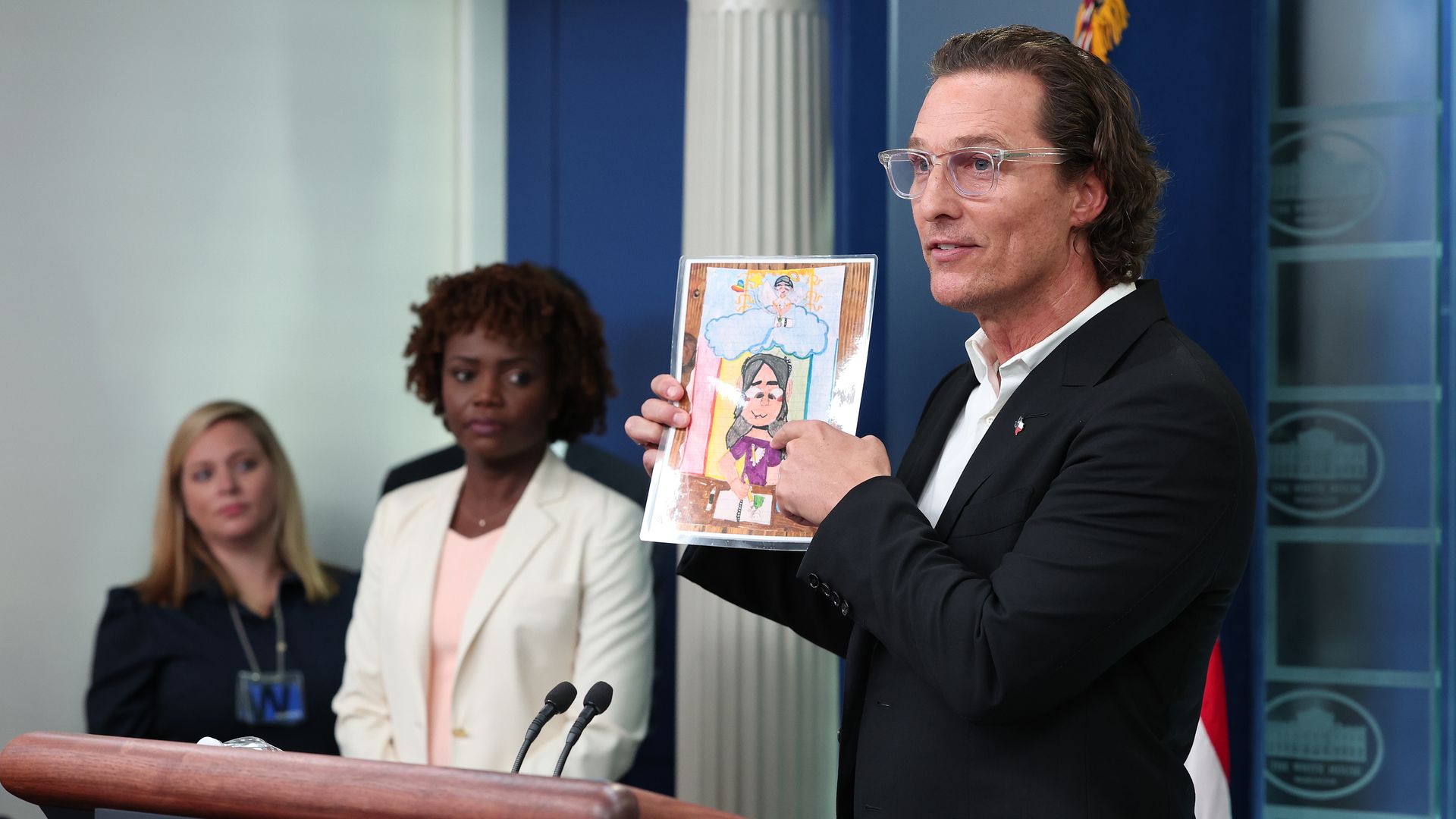 Matthew McConaughey holds up picture of Uvalde victim