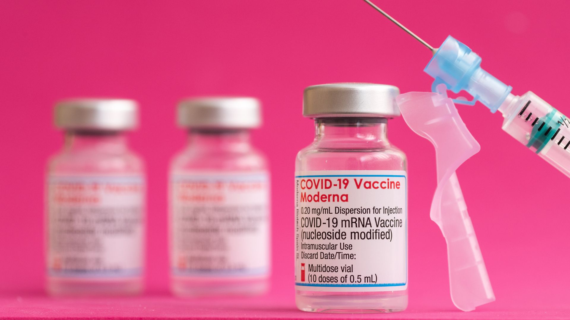 Picture of a Moderna vaccine vial