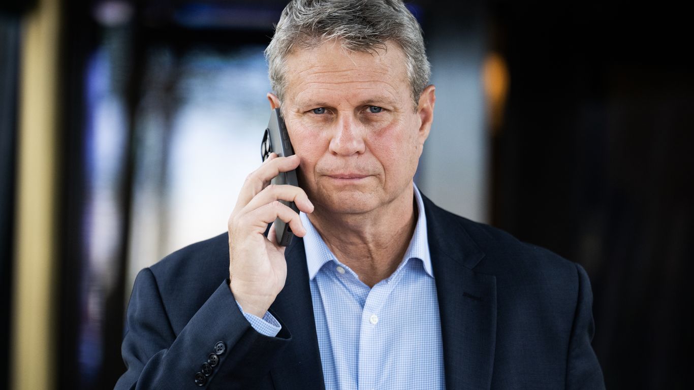 Huizenga Out, Rogers Favored in Michigan Senate Race