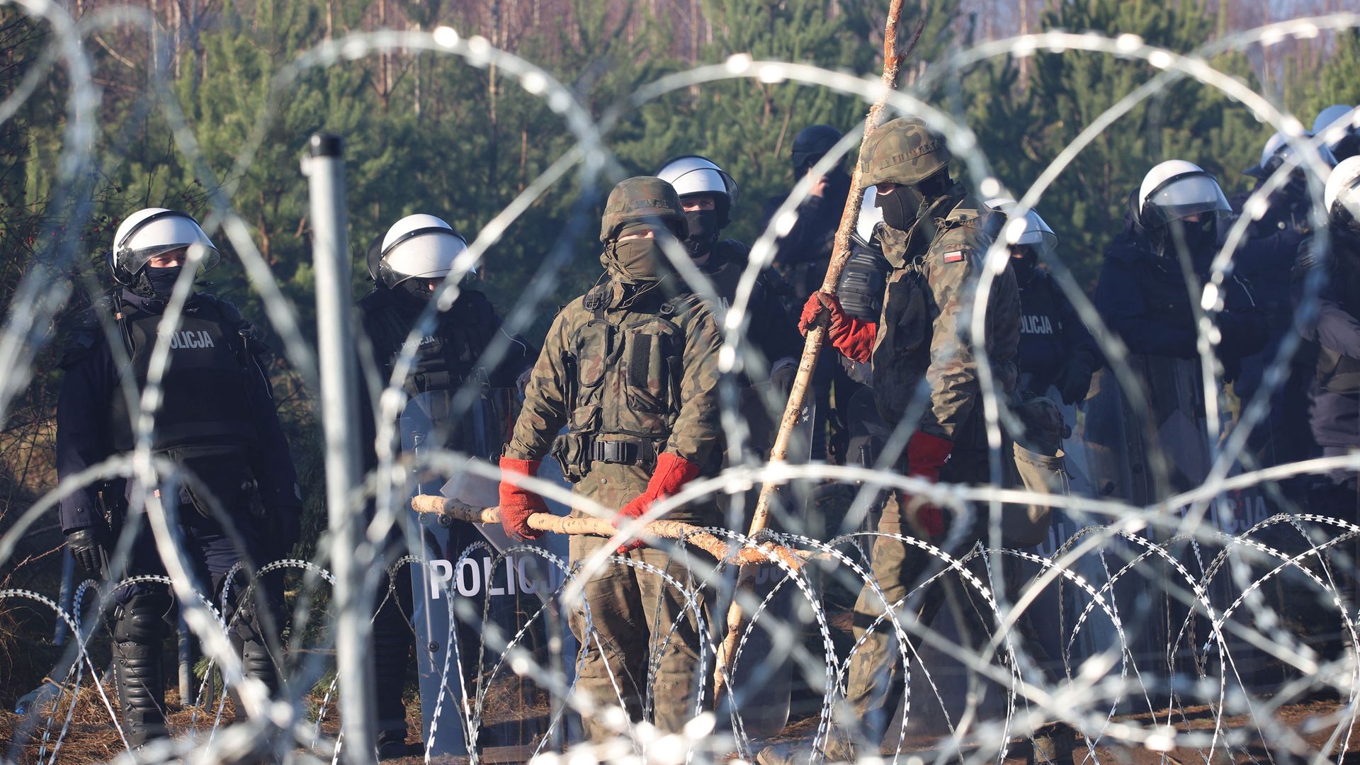 Photo of Polish troops on border