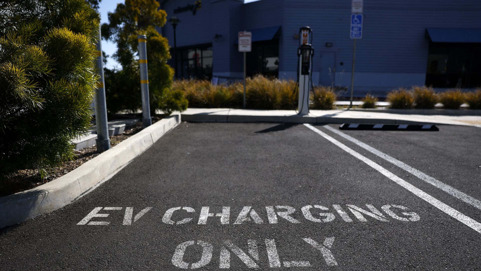 Supreme Court ruling could bring fresh risks to California EV rules