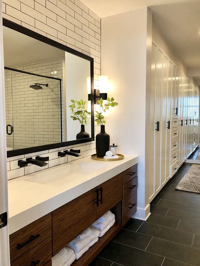 Highrise luxury apartments at the Hawk in South End now leasing for