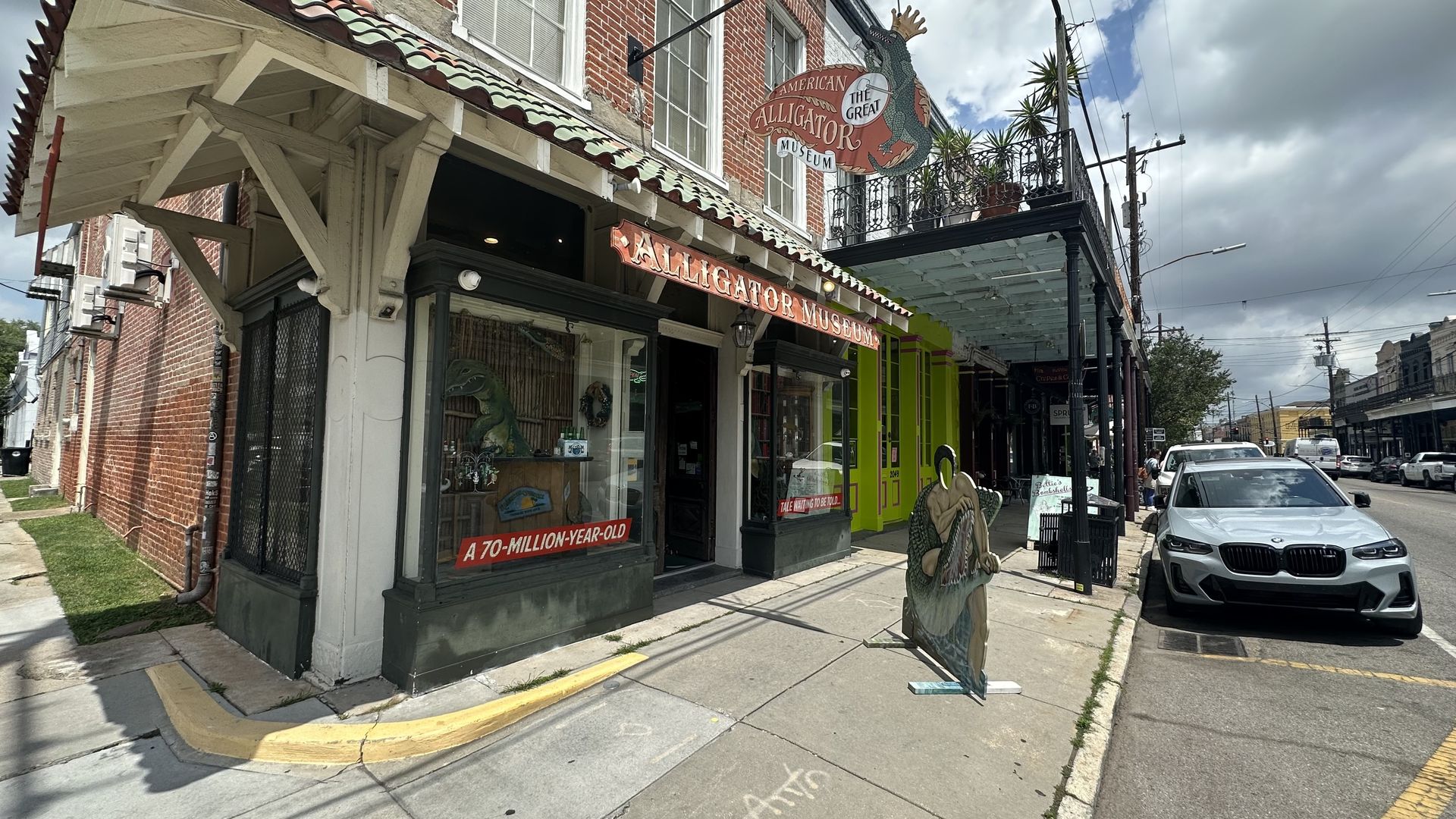 The Great American Alligator Museum viewed from the street outside.