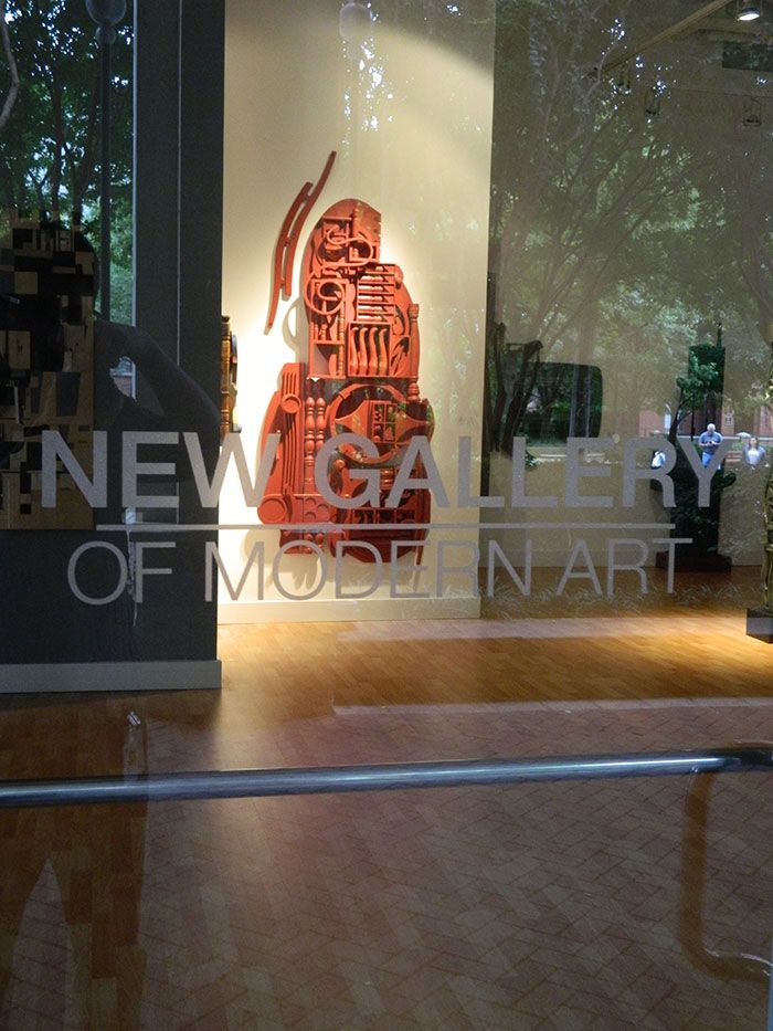 inside-new-gallery-of-modern-art