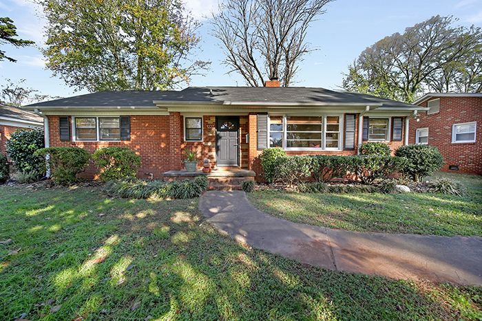 1227 Barkley Rd front exterior