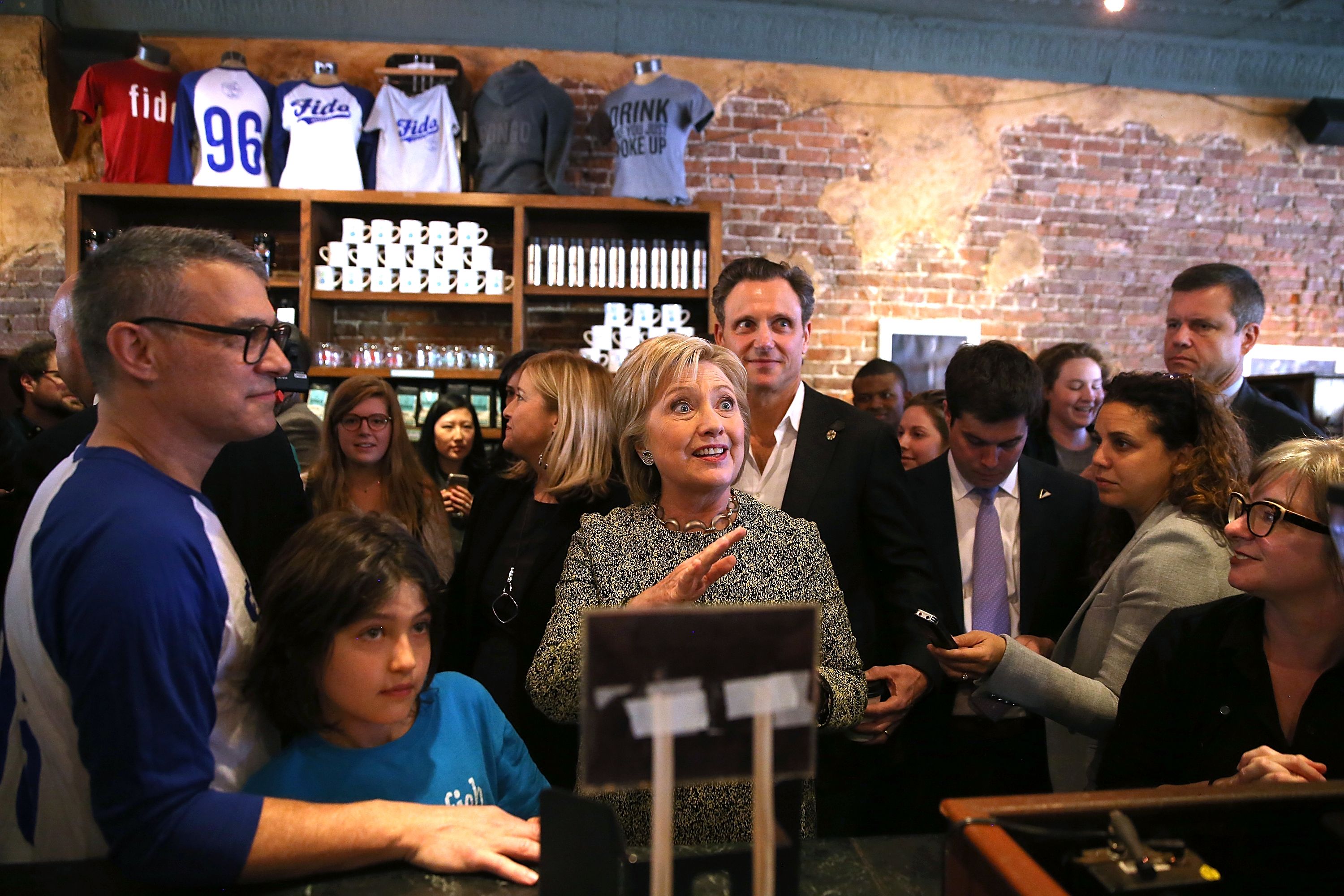 Hillary Clinton orders coffee.