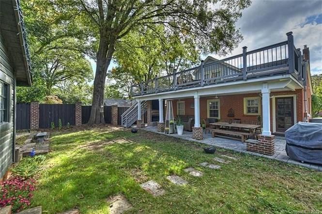 3201 Commonwealth Ave. backyard