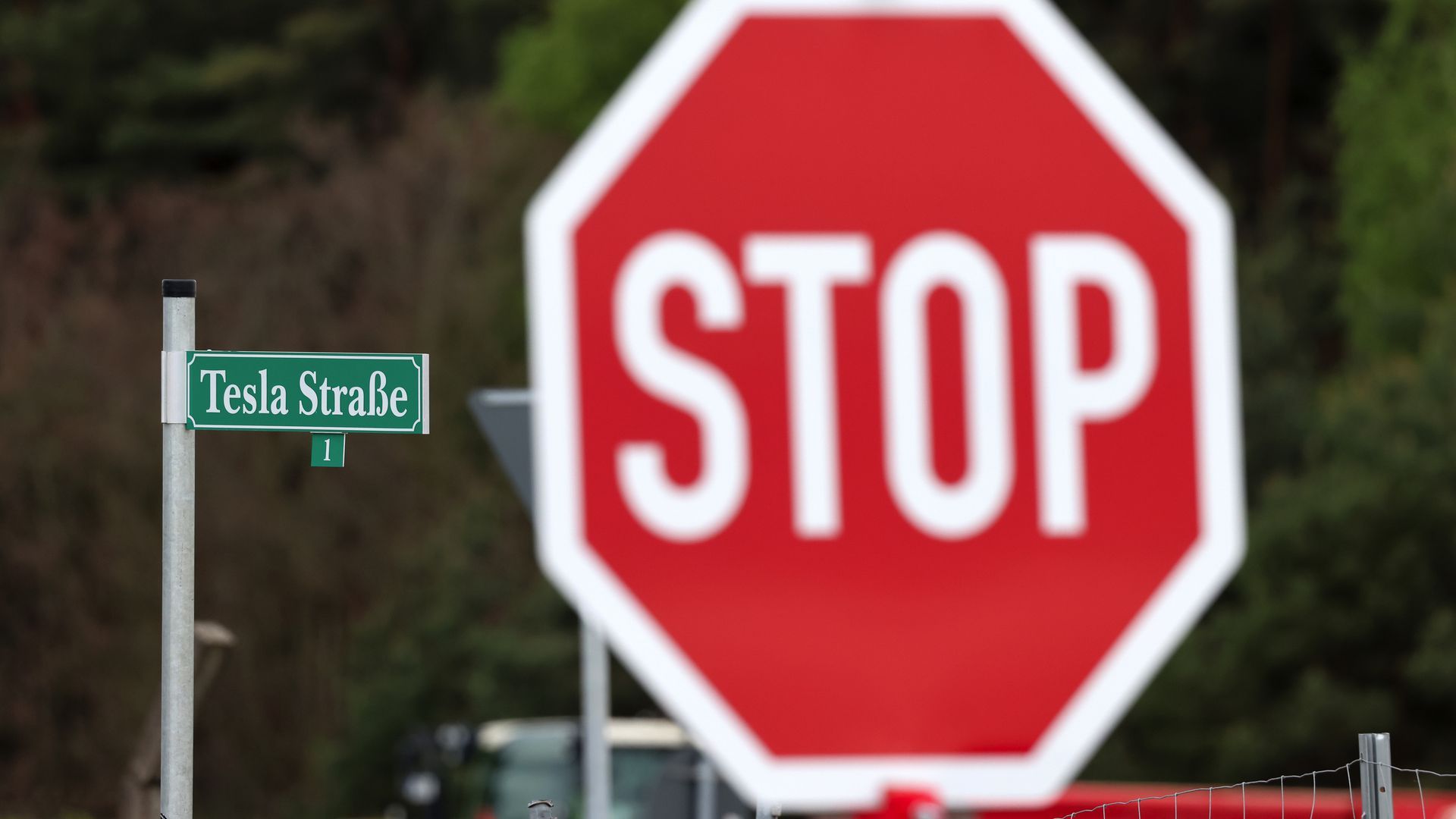 A stop sign near Tesla's Gigafactory construction site in Grünheide, Germany, on May 18, 2021. Photo: Liesa Johannssen-Koppitz/Bloomberg via Getty Images