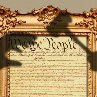 Supreme Court joins Trump, Congress in job approval slump