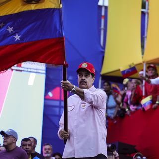 Maduro "ready" to talk with U.S. on drug trafficking, won't comment on dock strike