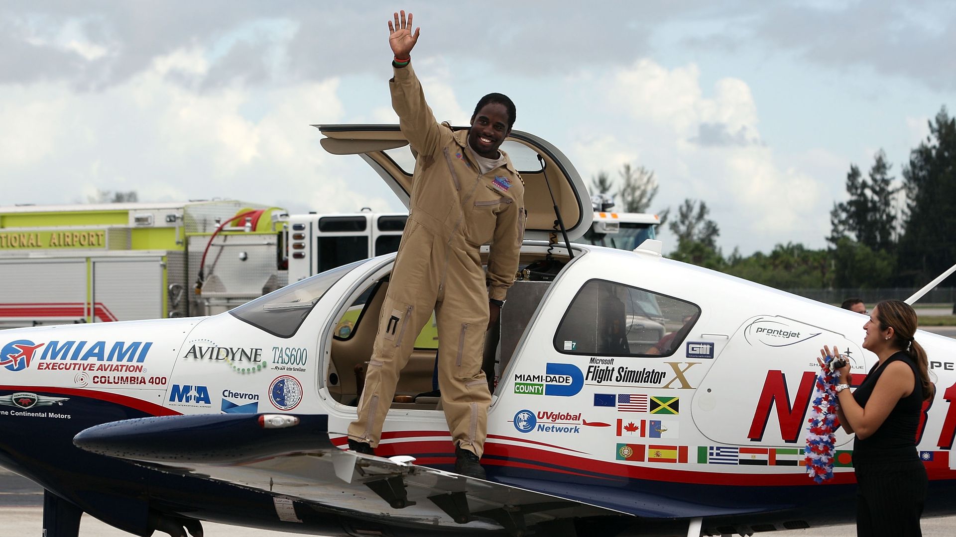 Miami pilot Barrington Irving, who flew around world, educates the