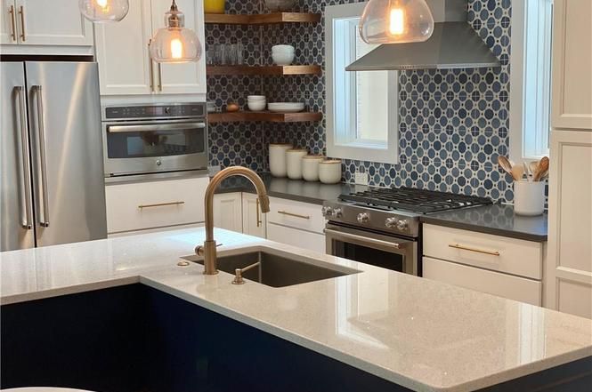 4024 Tyndale Ave kitchen details