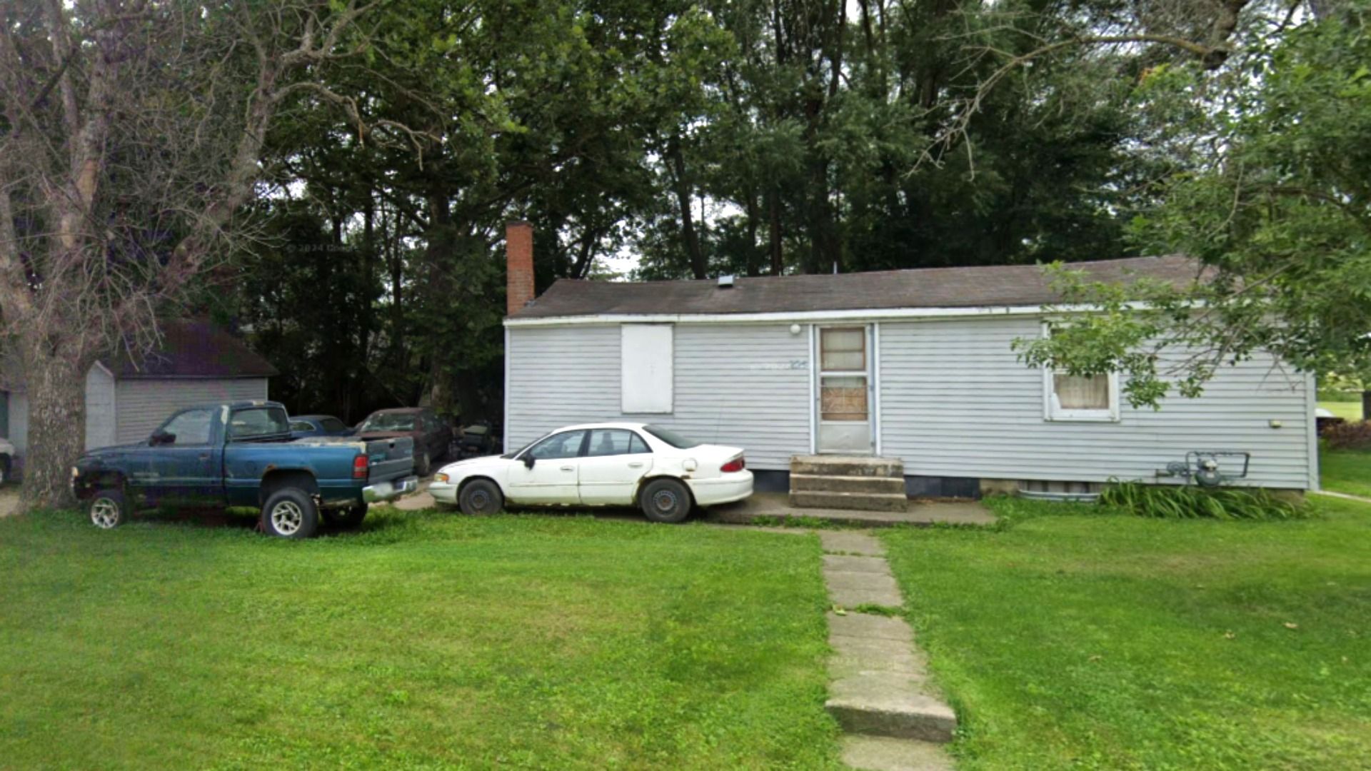 A photo of Alan Woods' home.
