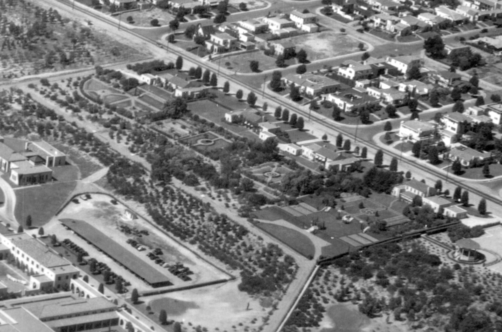 An aerial view of officers' homes and gardens at the Naval Training Center in 1937. 