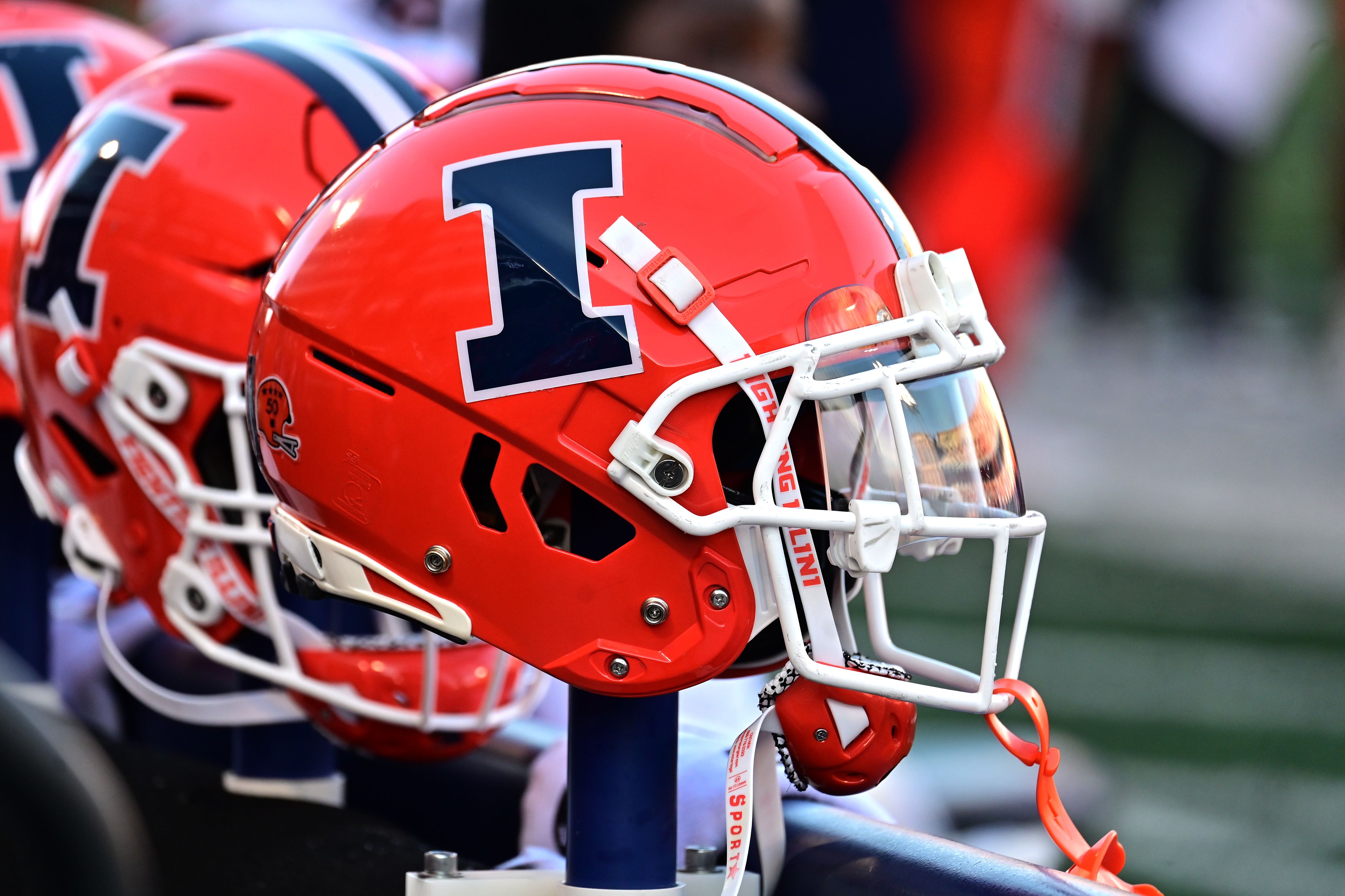 illinois football helmet