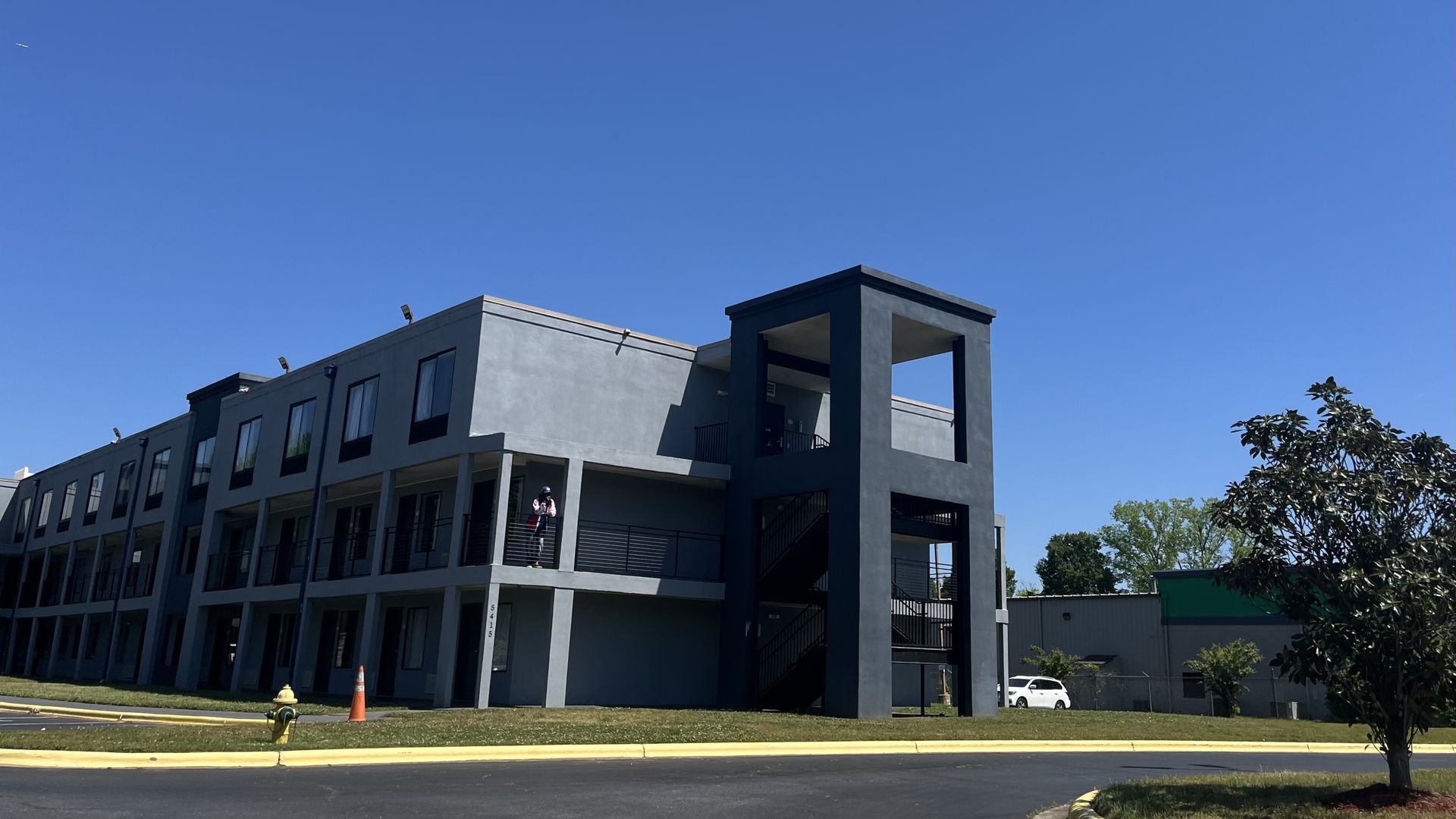 Former motel building