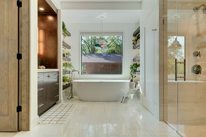2020-Finalist-Mid-Century-Modern-owners-bathroom