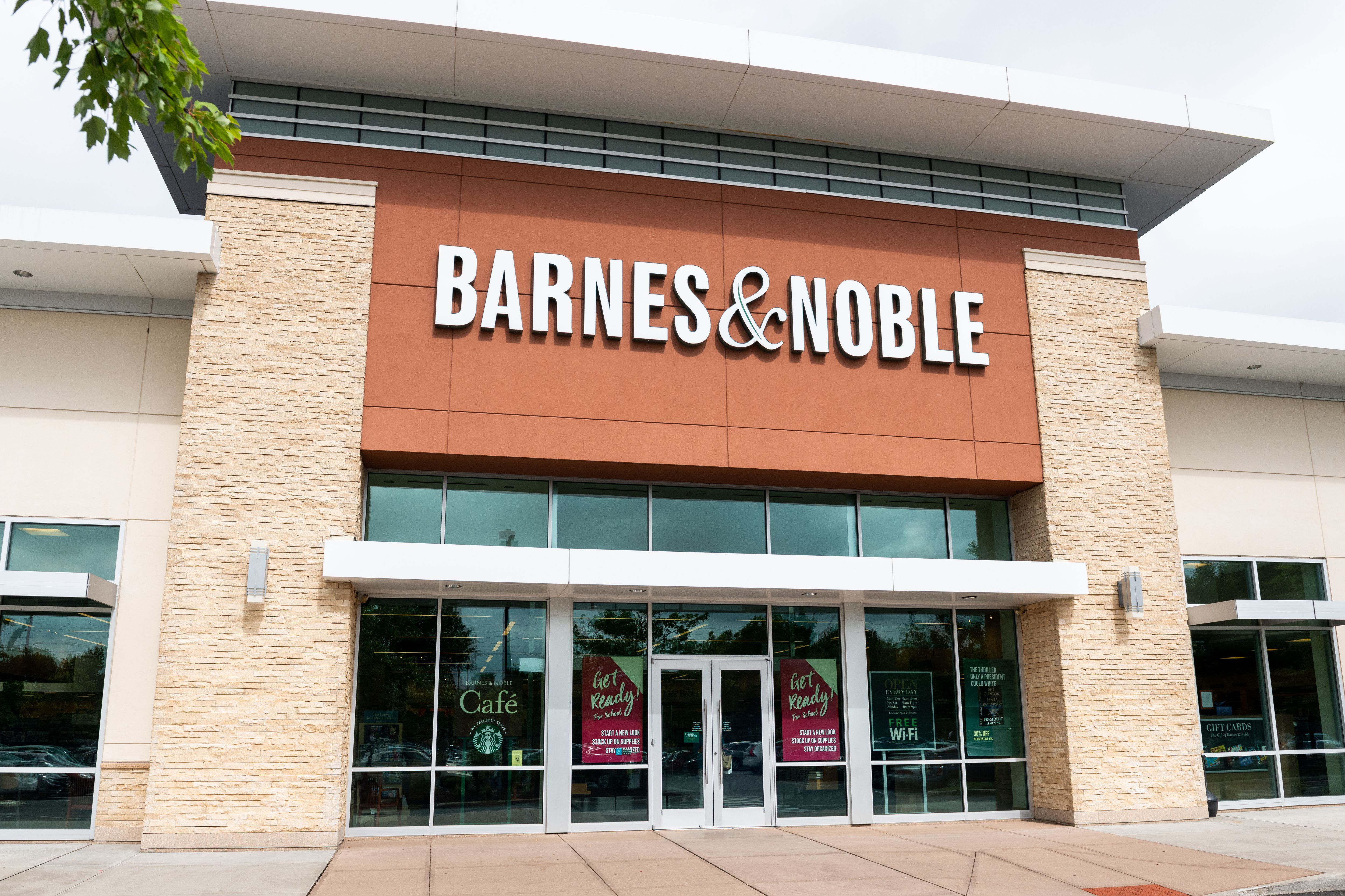 Elliott Management Buys Barnes Noble For About 476 Million Axios