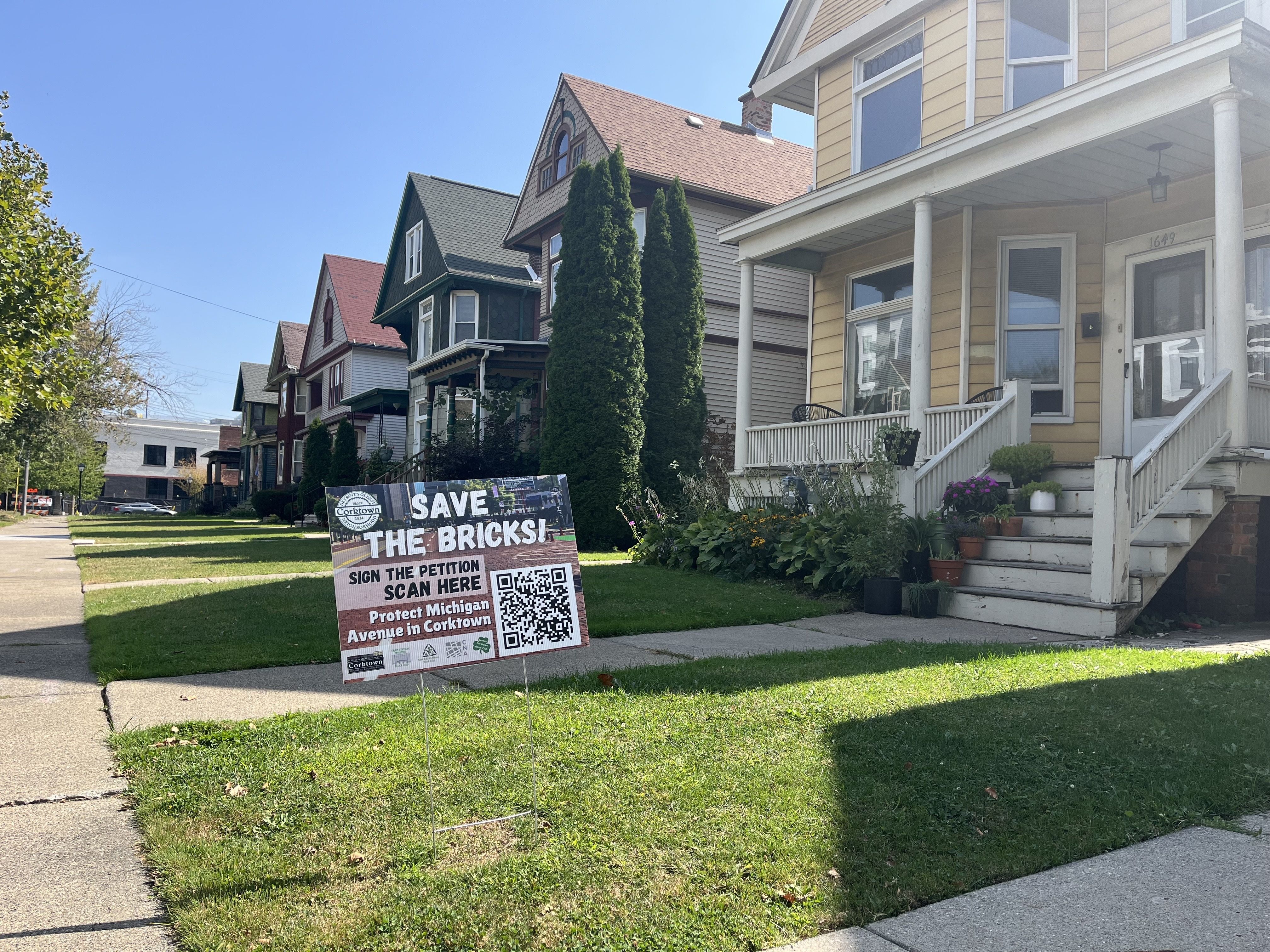 A "Save the Bricks" lawn sign in Corktown.