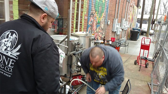 salud-jason-and-shawn-brewing